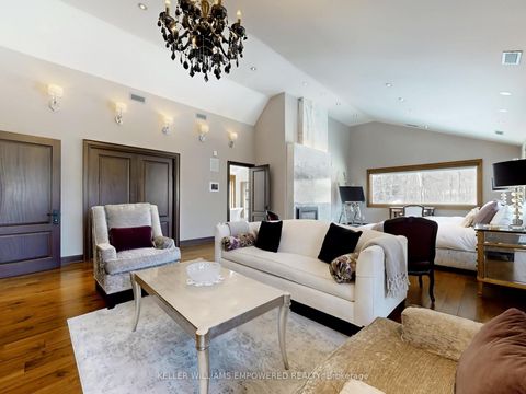 Photo 24 at 43 Woodland Acres Crescent, Rural Vaughan, Vaughan