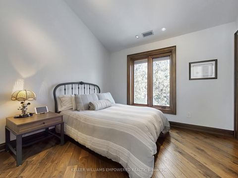 Photo 33 at 43 Woodland Acres Crescent, Rural Vaughan, Vaughan