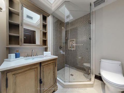 Photo 37 at 43 Woodland Acres Crescent, Rural Vaughan, Vaughan
