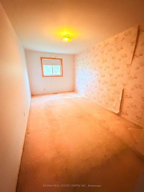 Photo 12 at 1028 Bridletowne Circle, L'Amoreaux, Toronto
