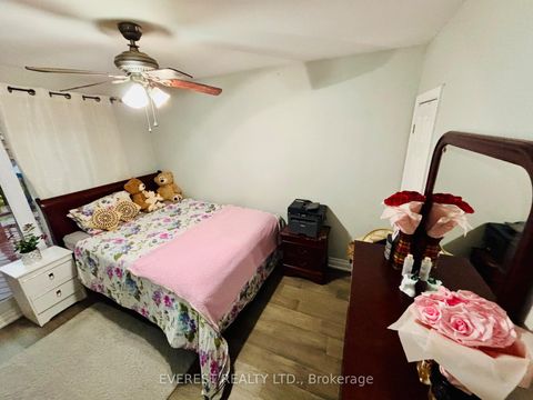 Photo 10 at 130 Portsdown Road, Dorset Park, Toronto