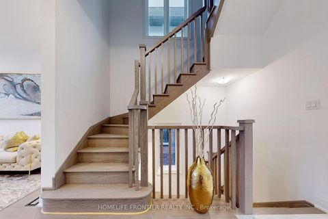 Photo 18 at 40 Chiara Rose Lane, Oak Ridges, Richmond Hill
