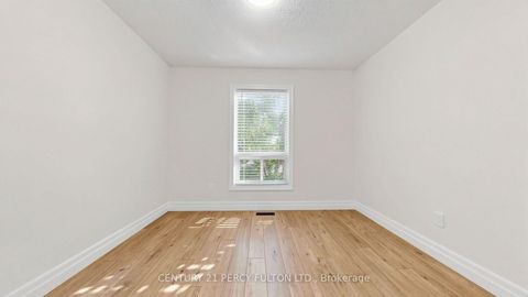 Photo 18 at 17 Harley Drive, Central, Ajax