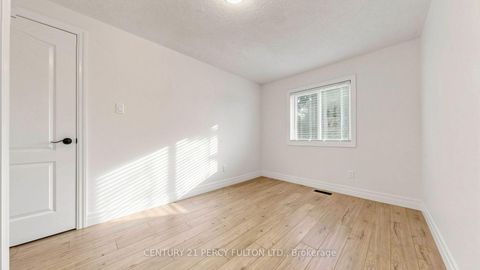 Photo 19 at 17 Harley Drive, Central, Ajax