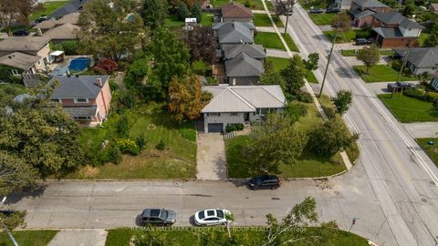 Photo 12 at 3 Blue Mound Drive, Wellington, Barrie