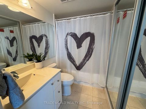Photo 8 at 2308 - 228 Queens Quay W, Waterfront Communities C1, Toronto