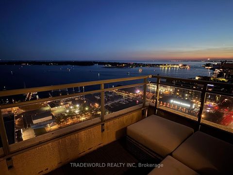 Photo 11 at 2308 - 228 Queens Quay W, Waterfront Communities C1, Toronto