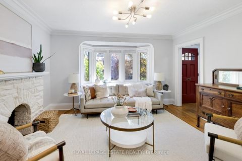 Photo 2 at 64 Wildwood Crescent, Woodbine Corridor, Toronto