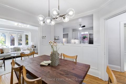 Photo 6 at 64 Wildwood Crescent, Woodbine Corridor, Toronto