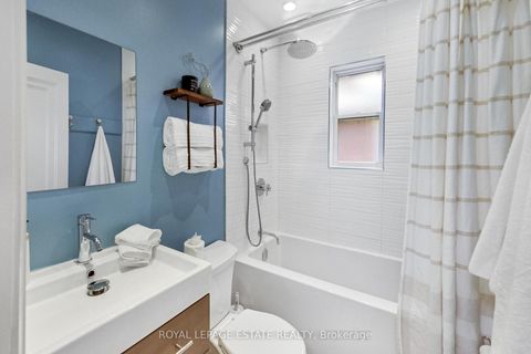 Photo 12 at 64 Wildwood Crescent, Woodbine Corridor, Toronto