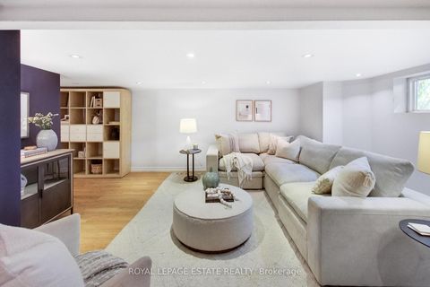 Photo 13 at 64 Wildwood Crescent, Woodbine Corridor, Toronto