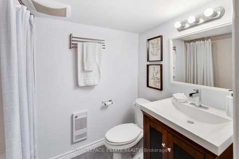 Photo 16 at 64 Wildwood Crescent, Woodbine Corridor, Toronto