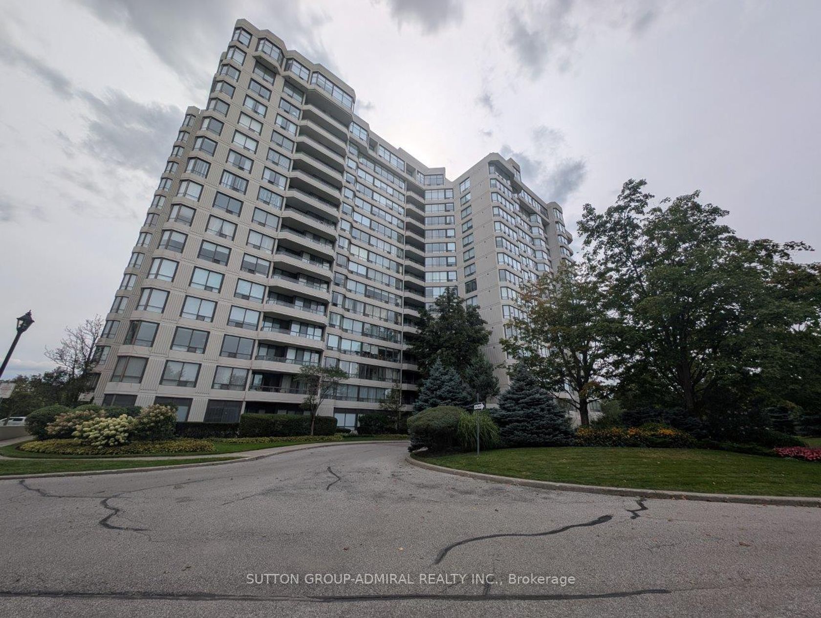 1504 - 1131 Steeles Avenue W, Branson, Toronto photo 9