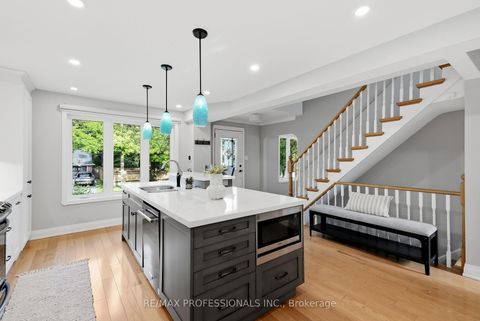 Photo 13 at 38 Ballacaine Drive, Queensway, Toronto