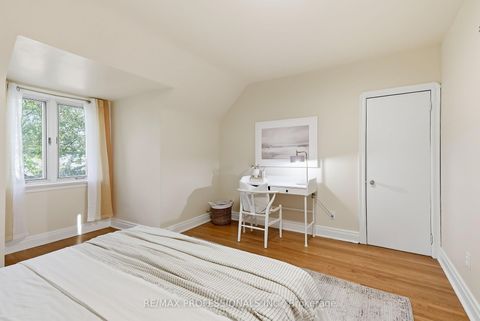 Photo 25 at 38 Ballacaine Drive, Queensway, Toronto