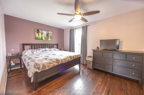 Photo 7 at 18 - 71 Old Burnhamthorpe Road, Markland Wood, Toronto