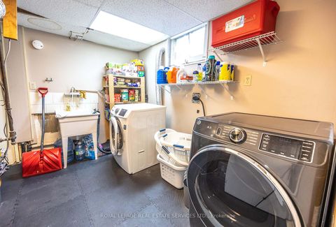 Photo 12 at 18 - 71 Old Burnhamthorpe Road, Markland Wood, Toronto