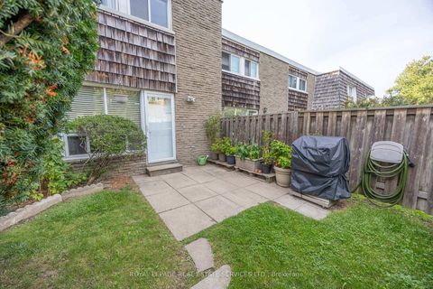 Photo 13 at 18 - 71 Old Burnhamthorpe Road, Markland Wood, Toronto