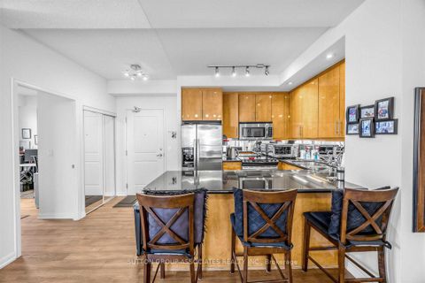 Photo 11 at 1603 - 628 Fleet Street, Niagara, Toronto