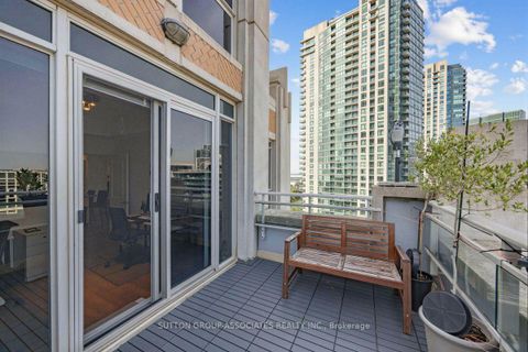 Photo 16 at 1603 - 628 Fleet Street, Niagara, Toronto