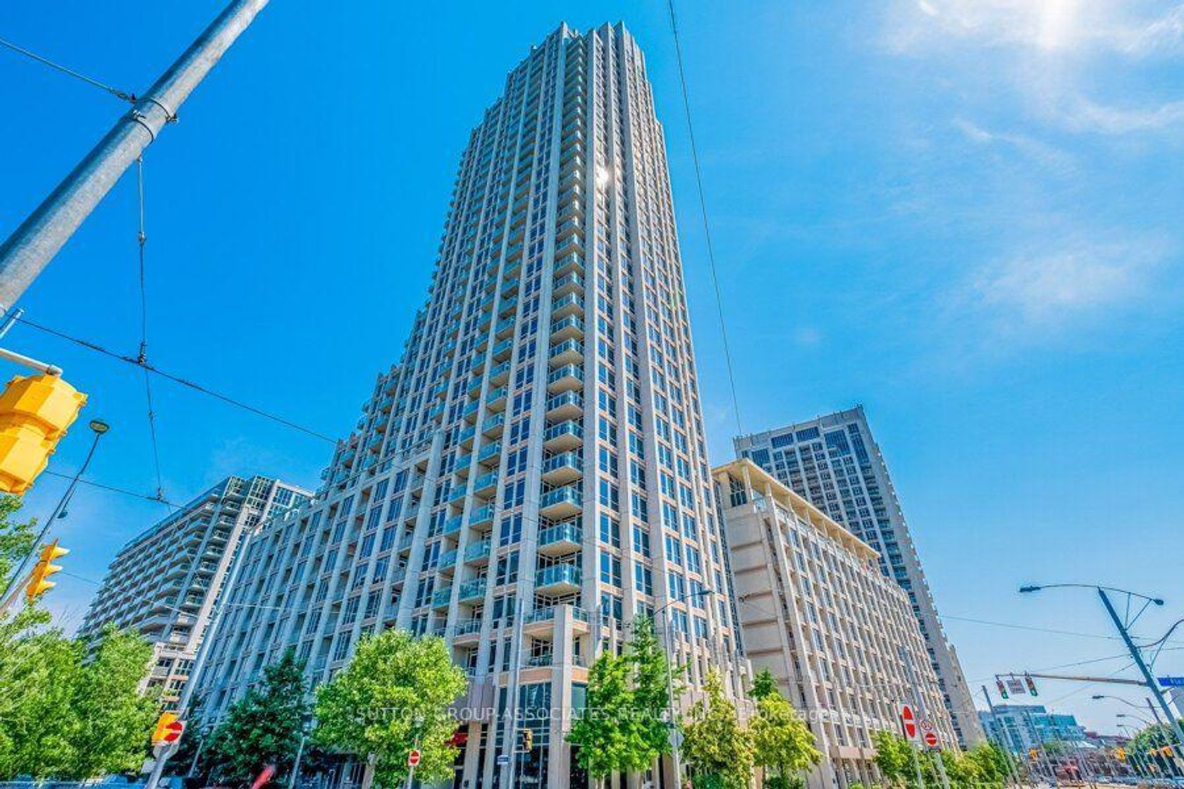 1603 - 628 Fleet Street, Niagara, Toronto 
