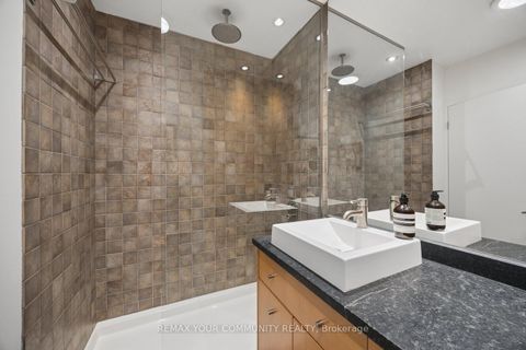 Photo 11 at 238 Mill Street, Mill Pond, Richmond Hill