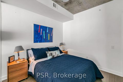 Photo 14 at 620 - 629 King Street W, Waterfront Communities C1, Toronto