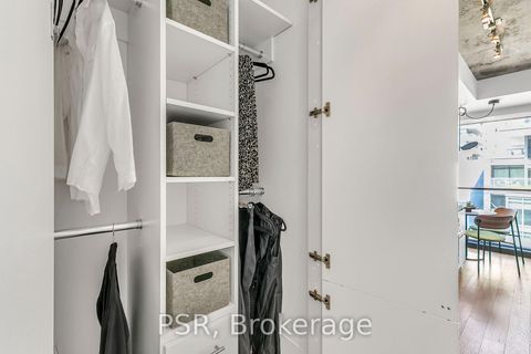 Photo 18 at 620 - 629 King Street W, Waterfront Communities C1, Toronto