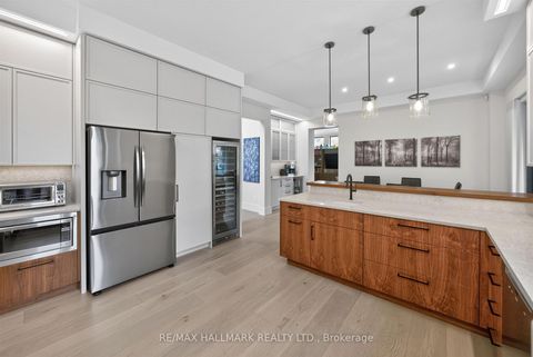 Photo 12 at 21 Allenwood Crescent, Bayview Village, Toronto