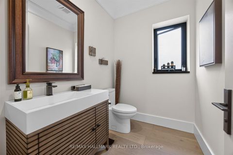 Photo 17 at 21 Allenwood Crescent, Bayview Village, Toronto