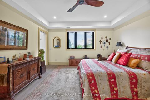 Photo 27 at 21 Allenwood Crescent, Bayview Village, Toronto