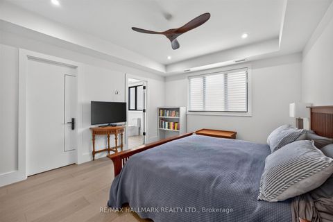 Photo 31 at 21 Allenwood Crescent, Bayview Village, Toronto