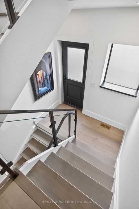 Photo 35 at 21 Allenwood Crescent, Bayview Village, Toronto