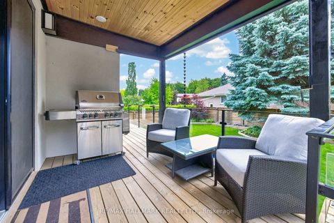 Photo 42 at 21 Allenwood Crescent, Bayview Village, Toronto