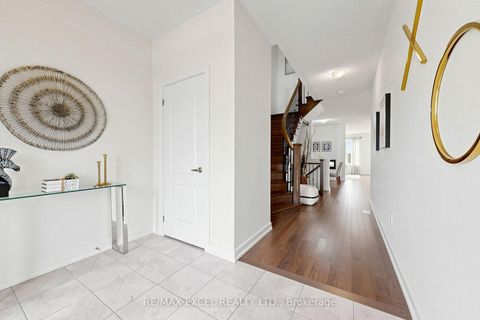 Photo 24 at 66 Mountainside Crescent, Rolling Acres, Whitby