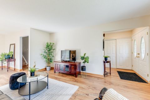 Photo 7 at 236 John Tabor Trail, Malvern, Toronto