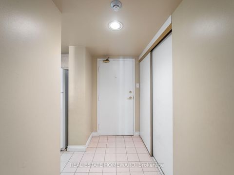 Photo 3 at 624 - 1091 Kingston Road, Cliffside, Toronto