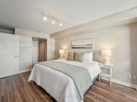 Photo 10 at 624 - 1091 Kingston Road, Cliffside, Toronto