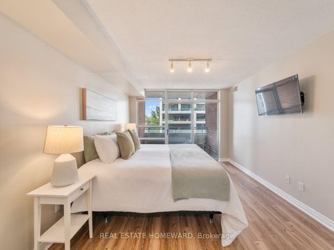 Photo 11 at 624 - 1091 Kingston Road, Cliffside, Toronto