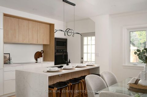 Photo 8 at 31 Russett Avenue, Junction, Toronto