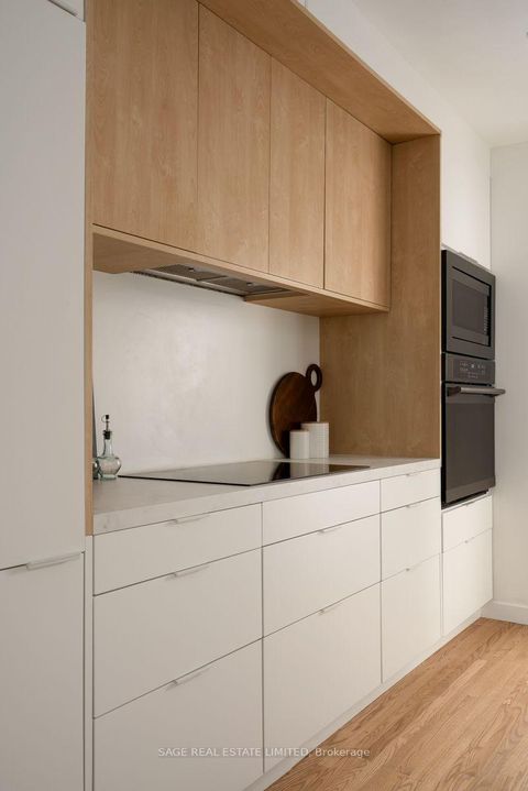 Photo 13 at 31 Russett Avenue, Junction, Toronto