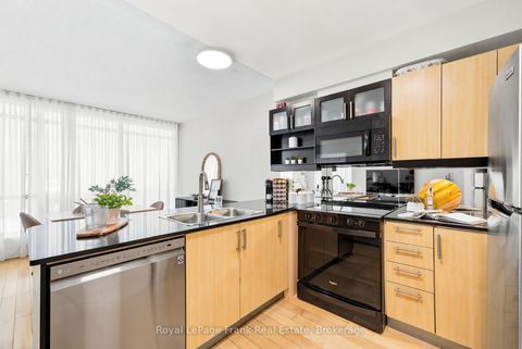 Photo 11 at M24 - 350 Wellington Street W, Waterfront Communities C1, Toronto