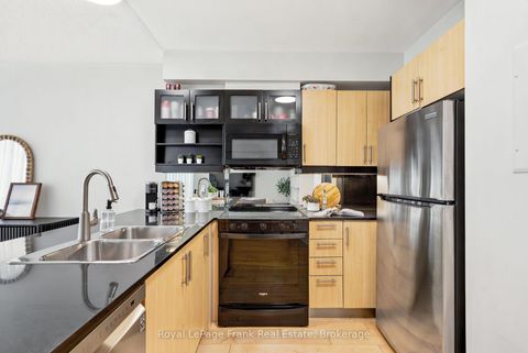 Photo 12 at M24 - 350 Wellington Street W, Waterfront Communities C1, Toronto