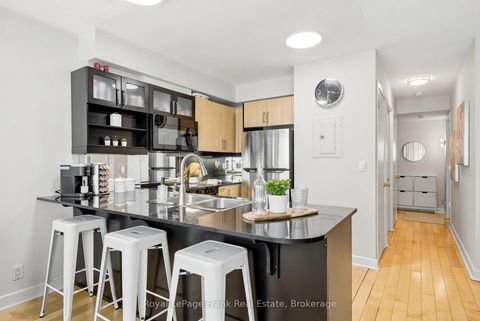 Photo 13 at M24 - 350 Wellington Street W, Waterfront Communities C1, Toronto