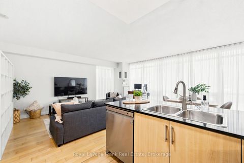Photo 15 at M24 - 350 Wellington Street W, Waterfront Communities C1, Toronto