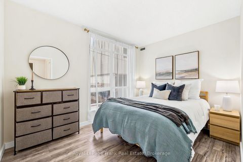 Photo 16 at M24 - 350 Wellington Street W, Waterfront Communities C1, Toronto