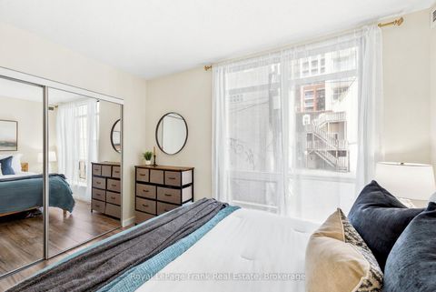 Photo 18 at M24 - 350 Wellington Street W, Waterfront Communities C1, Toronto