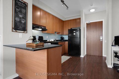 Photo 10 at 515 - 30 Canterbury Place, Willowdale West, Toronto