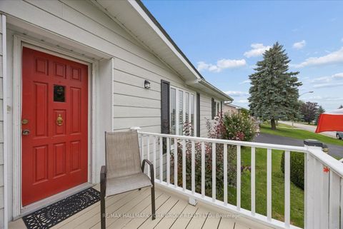 Photo 2 at 10 Kelsey Crescent, Sutton & Jackson's Point, Georgina