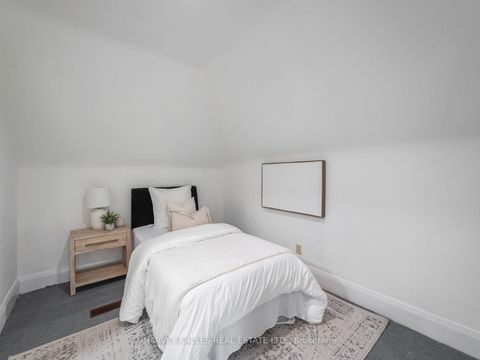 Photo 28 at 26 Vesta Drive, Forest Hill South, Toronto